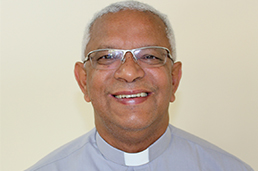 Pároco: Padre Geraldo Correa