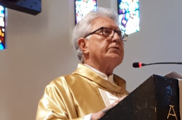 Pároco: Padre Geraldo Correa